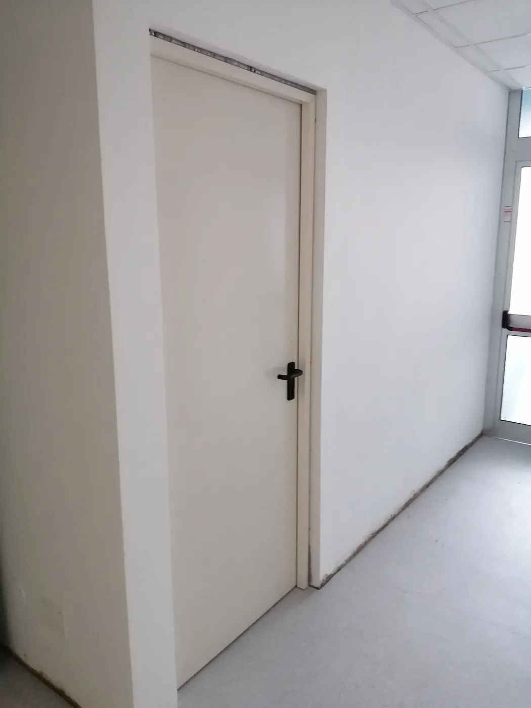 Una porta interna